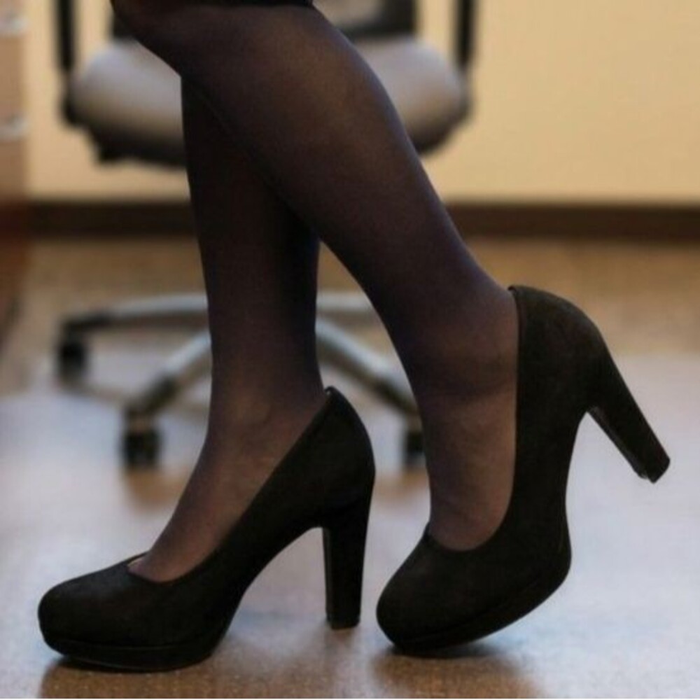 Classic Black Suede Size 8 Platform 3 inch Pump Mary Jane Office Party